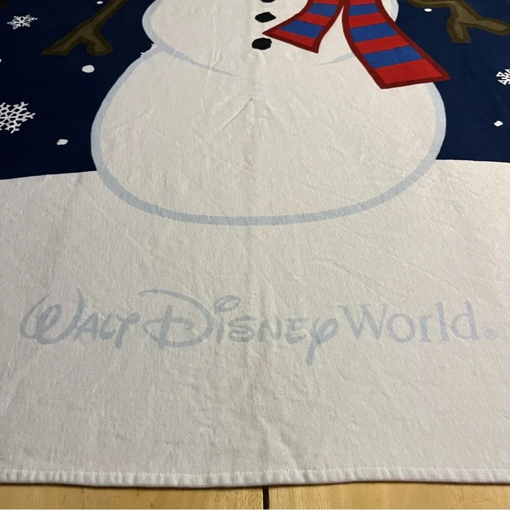 Disney World Disneyland Resort Fleece Throw Blanket Snowman Mickey Christmas